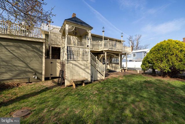 138 E MAIN ST, Luray, VA 22835