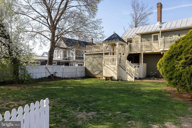 138 E MAIN ST, Luray, VA 22835