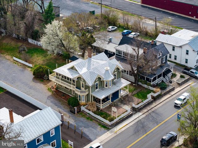 138 E MAIN ST, Luray, VA 22835