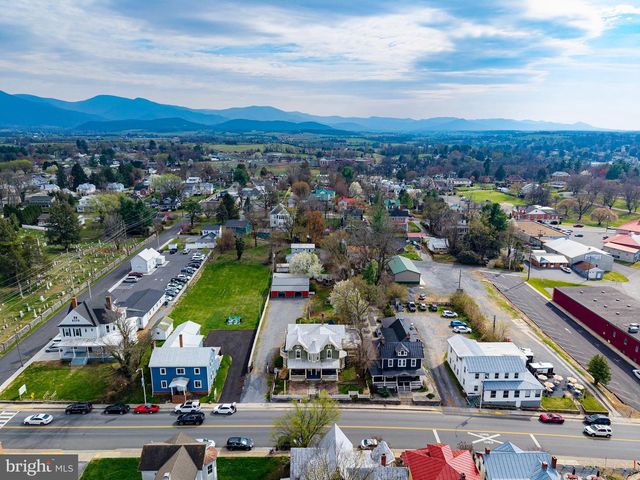 138 E MAIN ST, Luray, VA 22835