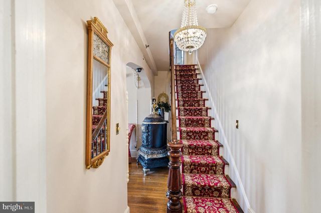 138 E MAIN ST, Luray, VA 22835