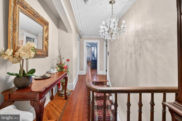 138 E MAIN ST, Luray, VA 22835