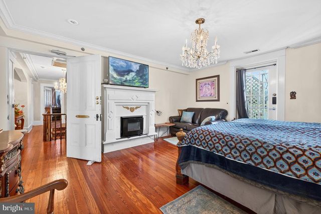 138 E MAIN ST, Luray, VA 22835