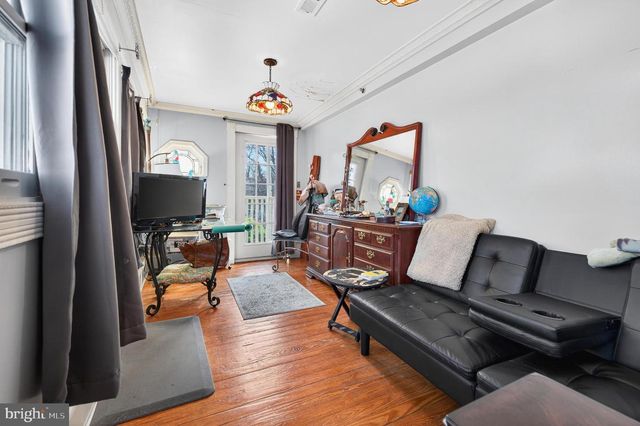 138 E MAIN ST, Luray, VA 22835
