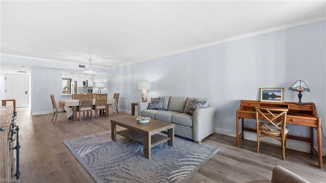 2777 W Gulf DR 104, Sanibel, FL 33957