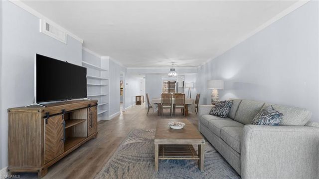2777 W Gulf DR 104, Sanibel, FL 33957