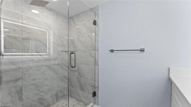 2777 W Gulf DR 104, Sanibel, FL 33957