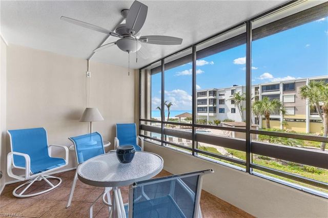 2777 W Gulf DR 104, Sanibel, FL 33957