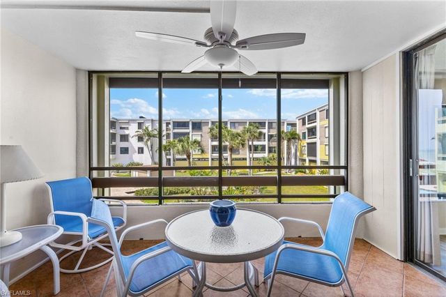 2777 W Gulf DR 104, Sanibel, FL 33957