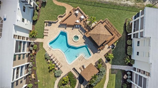 2777 W Gulf DR 104, Sanibel, FL 33957