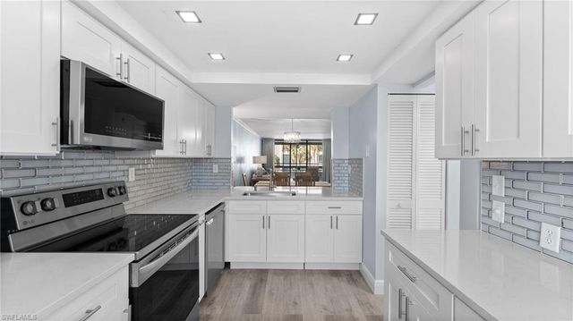 2777 W Gulf DR 104, Sanibel, FL 33957