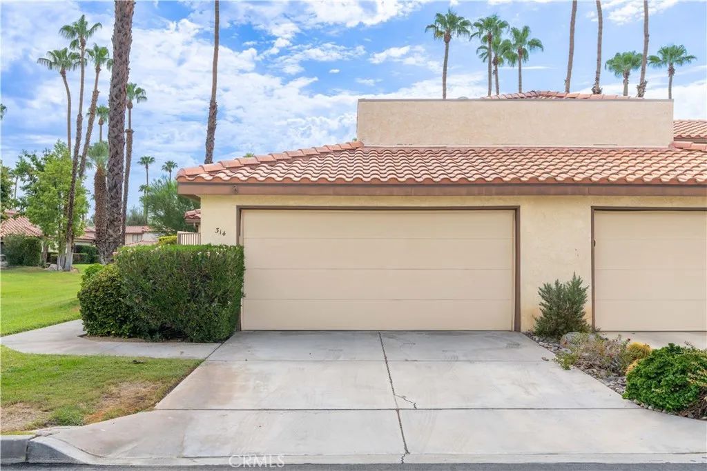 314 Lakewood, Palm Desert, CA 92260