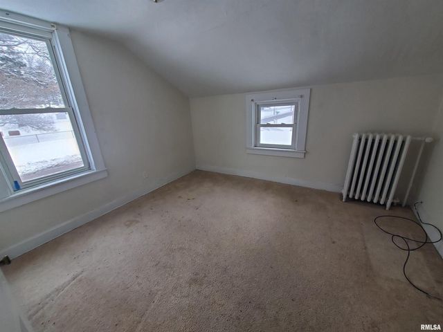 2760 12TH Street, Rock Island, IL 61201