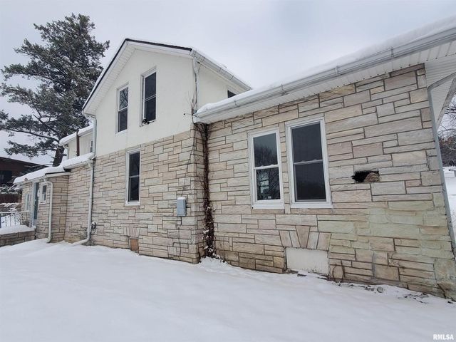 2760 12TH Street, Rock Island, IL 61201