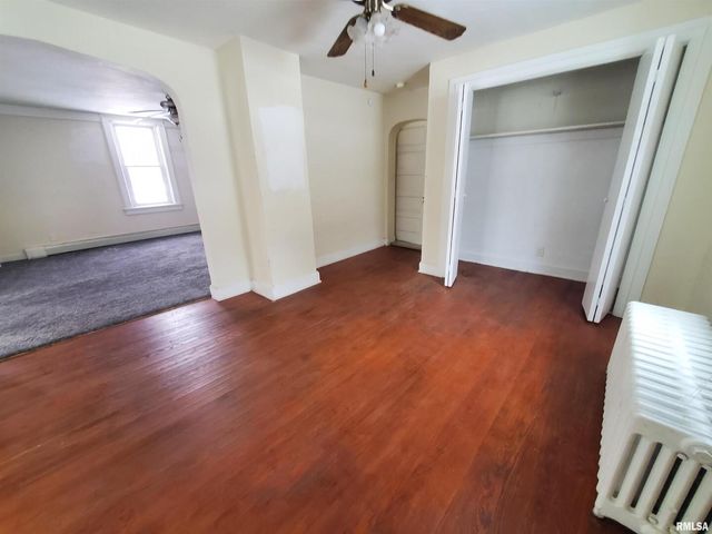 2760 12TH Street, Rock Island, IL 61201