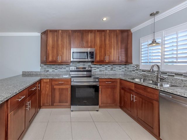 2616 HIDDEN LAKE DRIVE N A, Sarasota, FL 34237