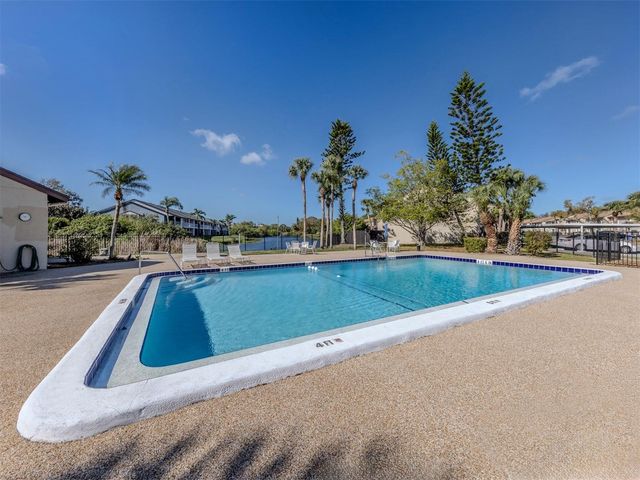 2616 HIDDEN LAKE DRIVE N A, Sarasota, FL 34237