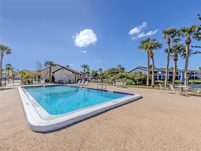 2616 HIDDEN LAKE DRIVE N A, Sarasota, FL 34237