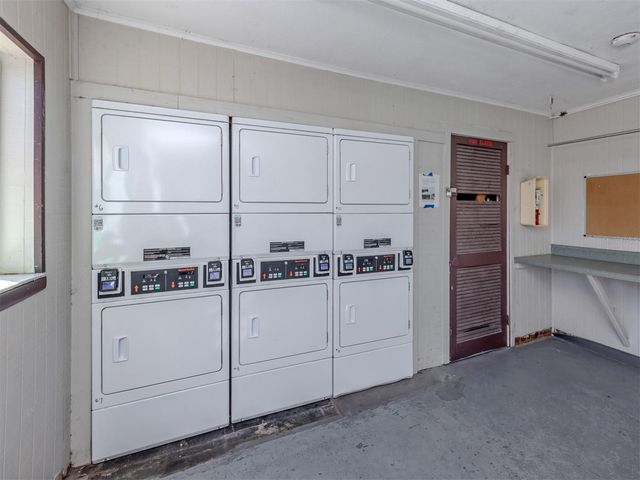 2616 HIDDEN LAKE DRIVE N A, Sarasota, FL 34237