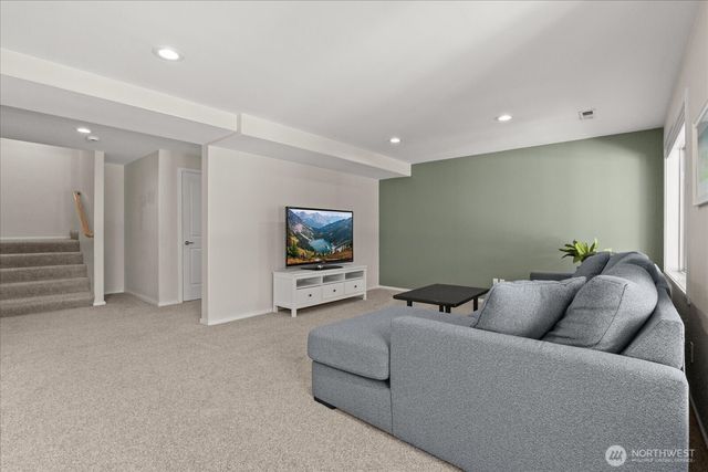 13032 204th Place SE, Issaquah, WA 98027