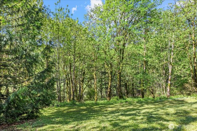 13032 204th Place SE, Issaquah, WA 98027