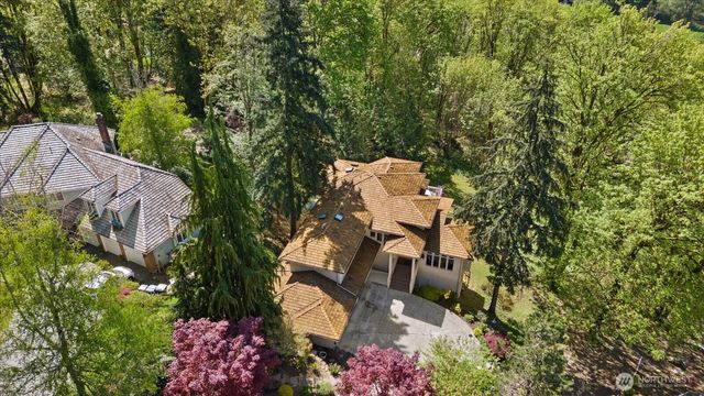 13032 204th Place SE, Issaquah, WA 98027