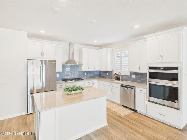 312 SALT MEADOW Loop, Yulee, FL 32097