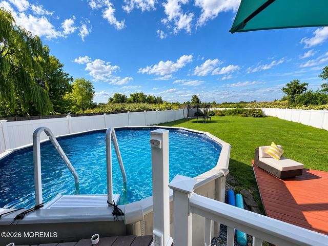 45 Florence Avenue, Leonardo, NJ 07737