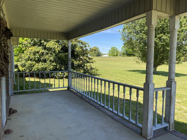 312 Corbin St, Summertown, TN 38483