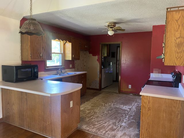 312 Corbin St, Summertown, TN 38483