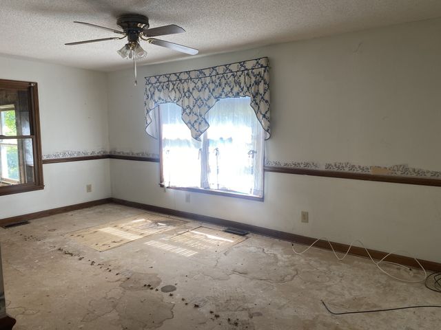 312 Corbin St, Summertown, TN 38483