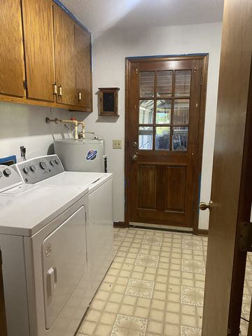 312 Corbin St, Summertown, TN 38483