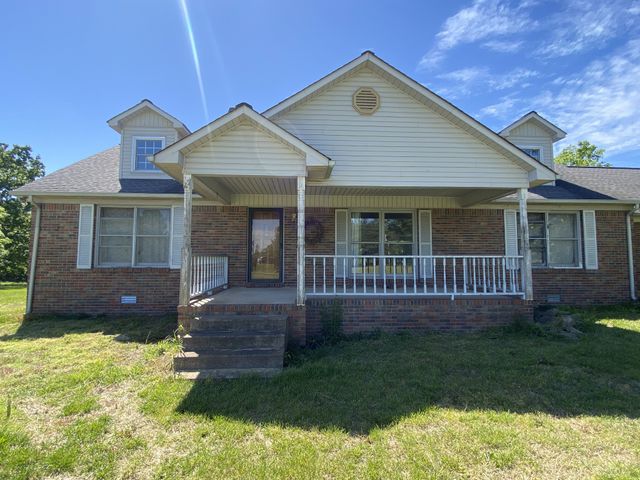 312 Corbin St, Summertown, TN 38483