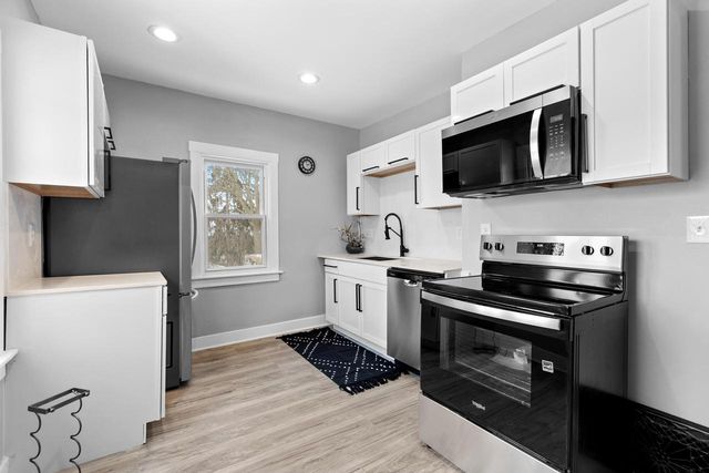 120 4th STREET, Waukesha, WI 53188