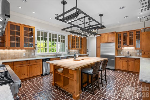 1957 & 1923 Cold Mountain Road, Lake Toxaway, NC 28747