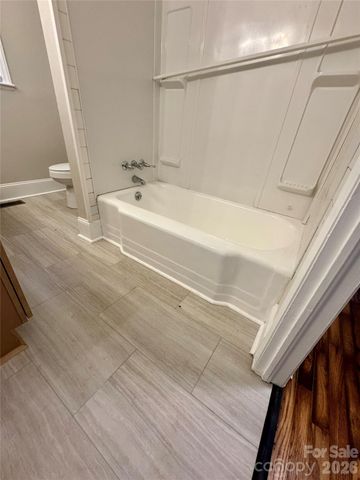 2217 Dale Avenue, Lincolnton, NC 28092