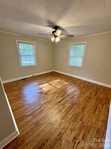2217 Dale Avenue, Lincolnton, NC 28092