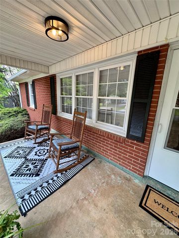 2217 Dale Avenue, Lincolnton, NC 28092