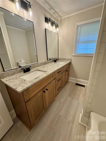 2217 Dale Avenue, Lincolnton, NC 28092