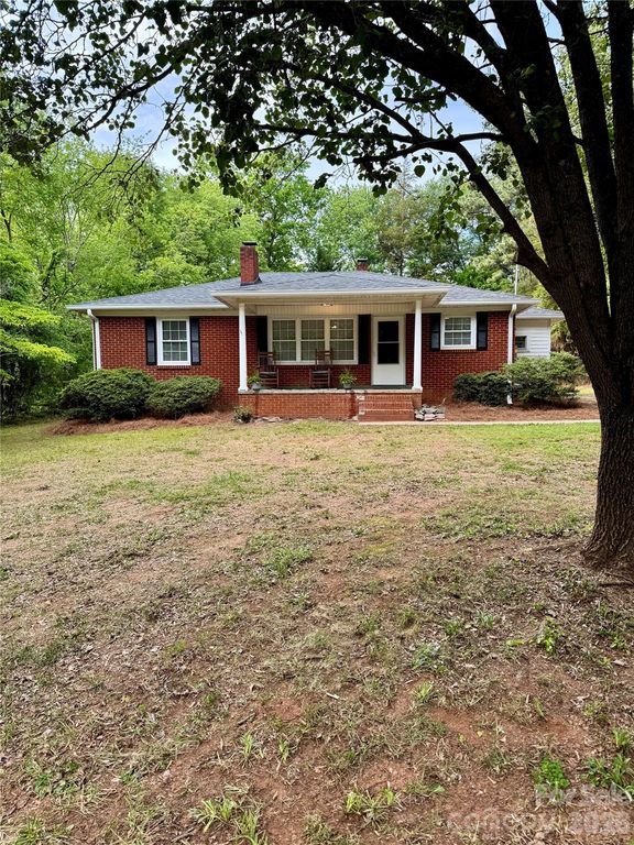 2217 Dale Avenue, Lincolnton, NC 28092