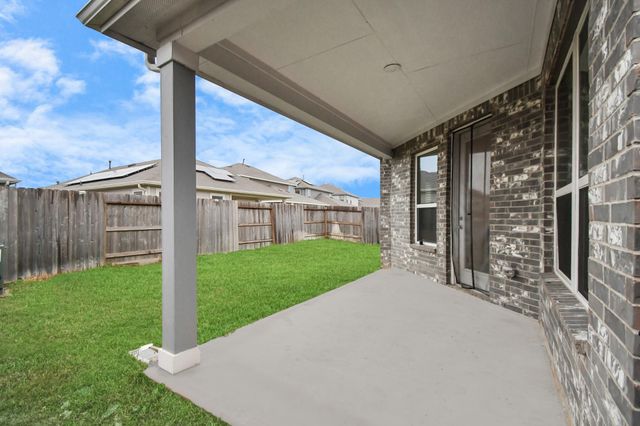 2030 Domeniko Drive, Fresno, TX 77545