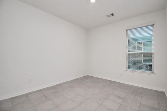 2030 Domeniko Drive, Fresno, TX 77545