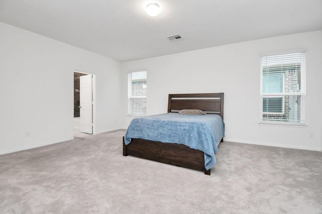 2030 Domeniko Drive, Fresno, TX 77545