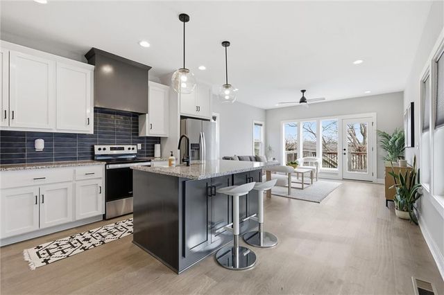 4239 Tracy Avenue, Kansas City, MO 64110