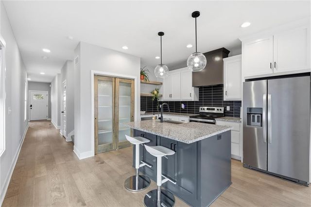 4239 Tracy Avenue, Kansas City, MO 64110