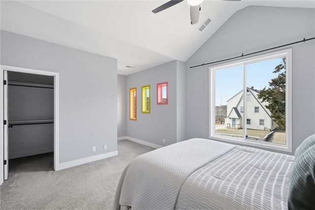 4239 Tracy Avenue, Kansas City, MO 64110