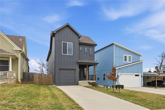 4239 Tracy Avenue, Kansas City, MO 64110