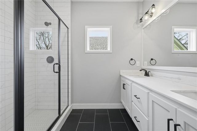 4239 Tracy Avenue, Kansas City, MO 64110