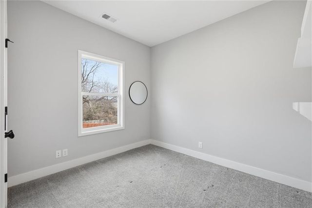 4239 Tracy Avenue, Kansas City, MO 64110