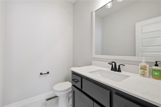 4239 Tracy Avenue, Kansas City, MO 64110